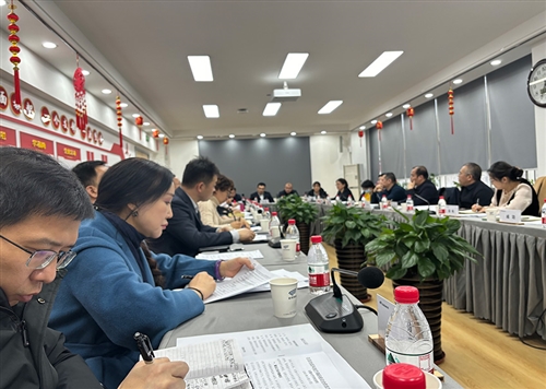 自治區(qū)科技廳黨組書記王成，烏魯木齊副市長祁曉冰帶隊對我市科技創(chuàng)新工作進行調(diào)研